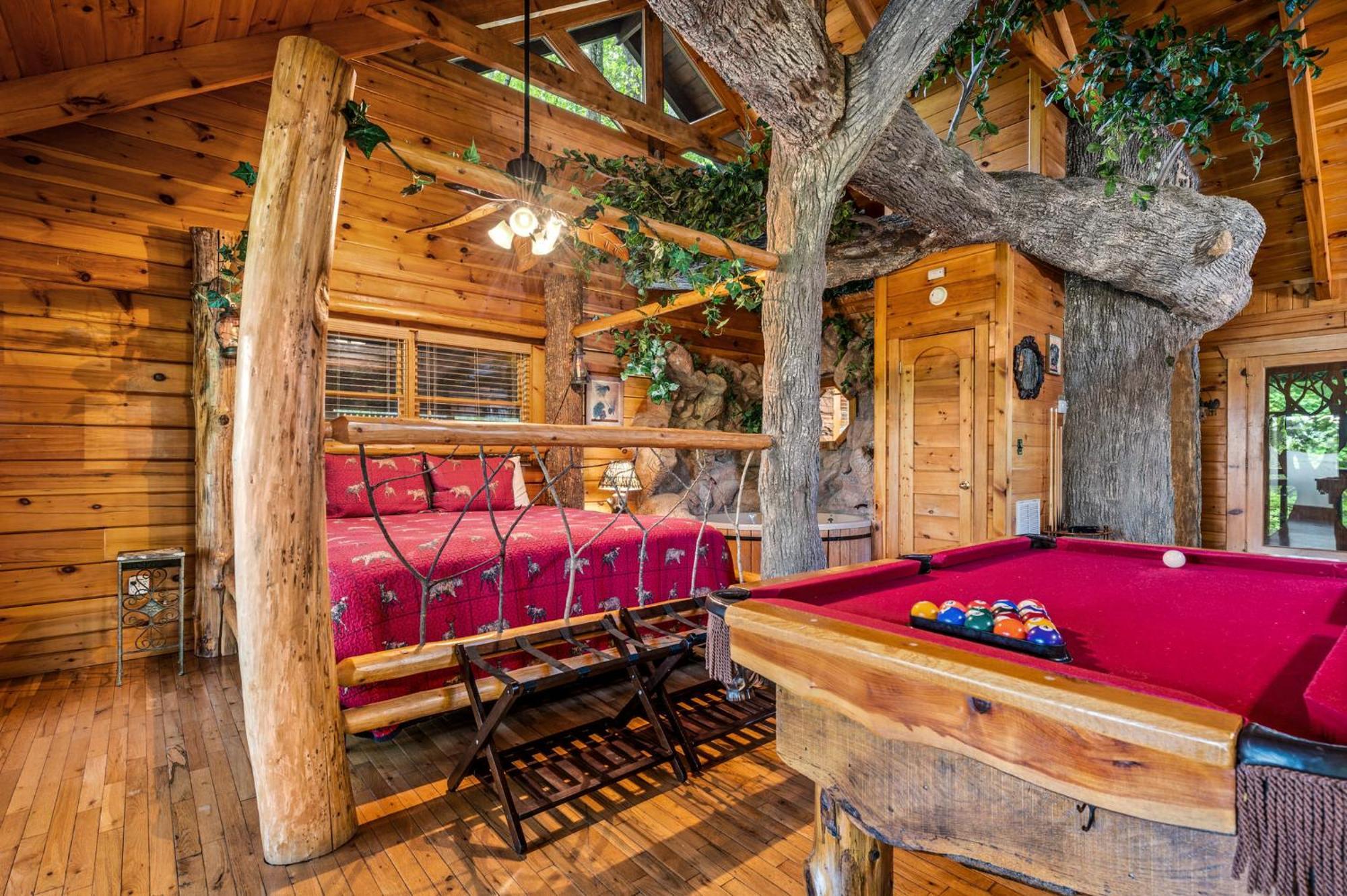 Gatlinburg Enchanted Treehouse By Stony Brook Cabins Екстериор снимка